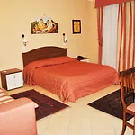 Greta Hotel 3*